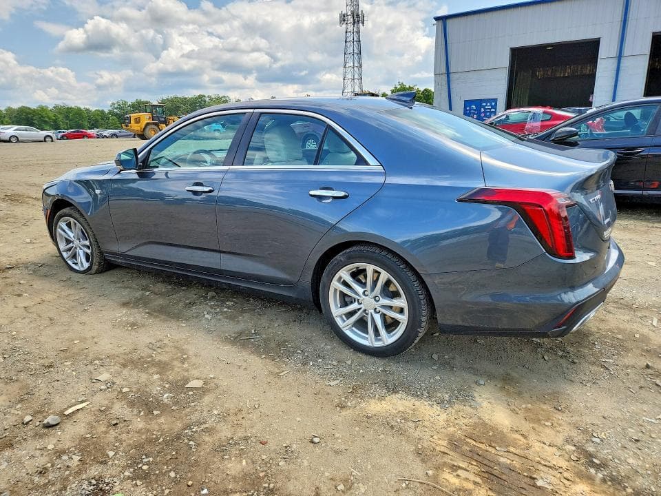 2022 CADILLAC CT4 LUXURY 2