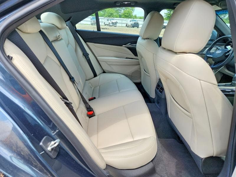 2022 CADILLAC CT4 LUXURY 10