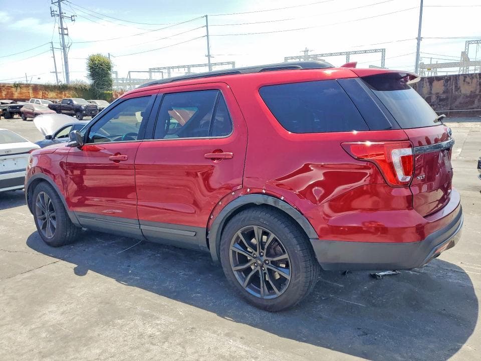2017 FORD EXPL XLT 2
