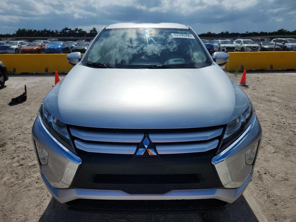 2020 MITSUBISHI ECLIPSE CROSS ES 5