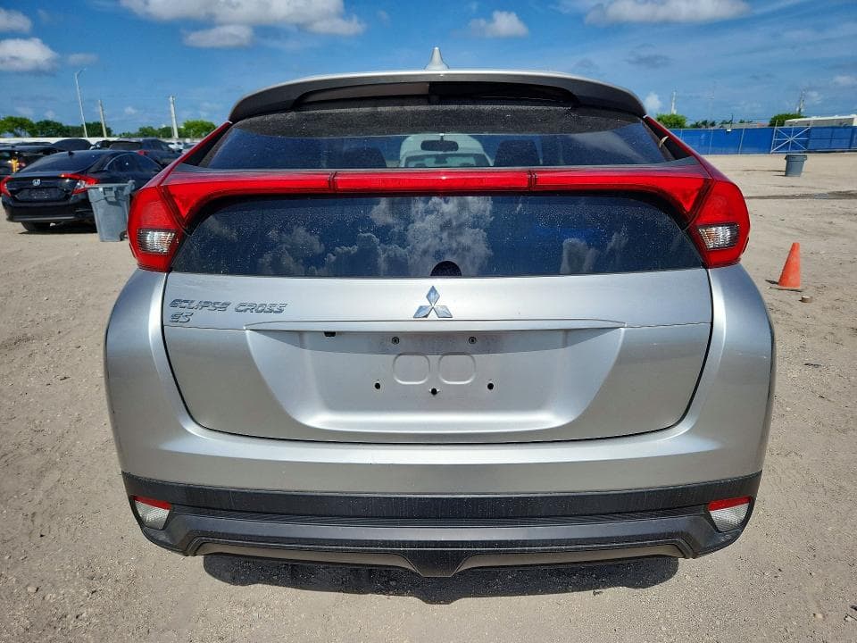 2020 MITSUBISHI ECLIPSE CROSS ES 6