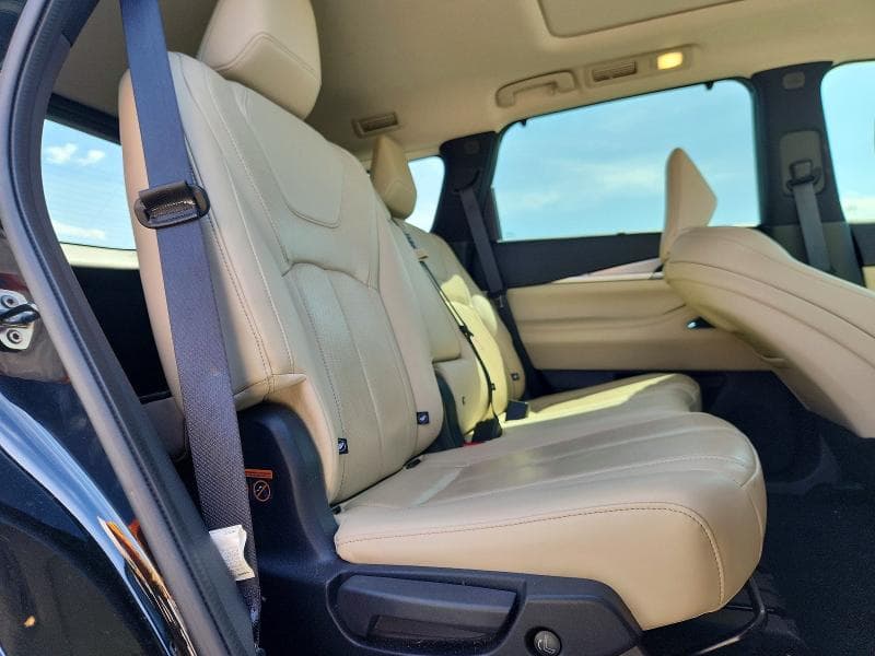 2022 INFINITI QX60 LUXE 11