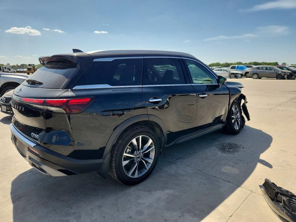 2022 INFINITI QX60 LUXE 3