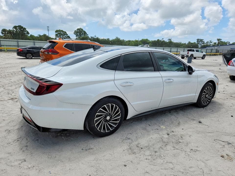 2022 HYUNDAI SONATA HYBRID LIMITED 3
