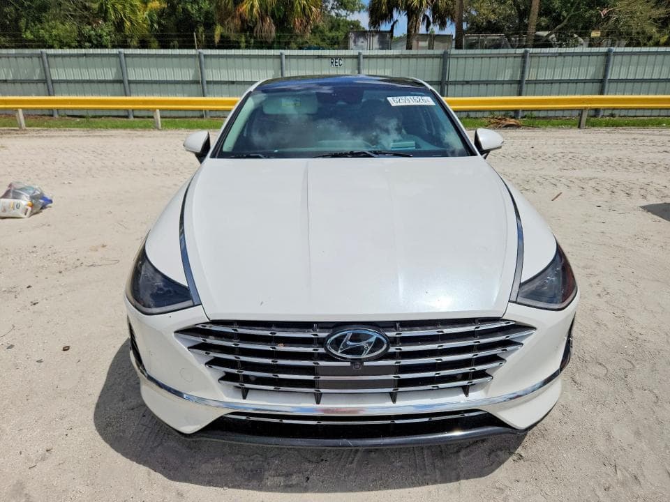 2022 HYUNDAI SONATA HYBRID LIMITED 5