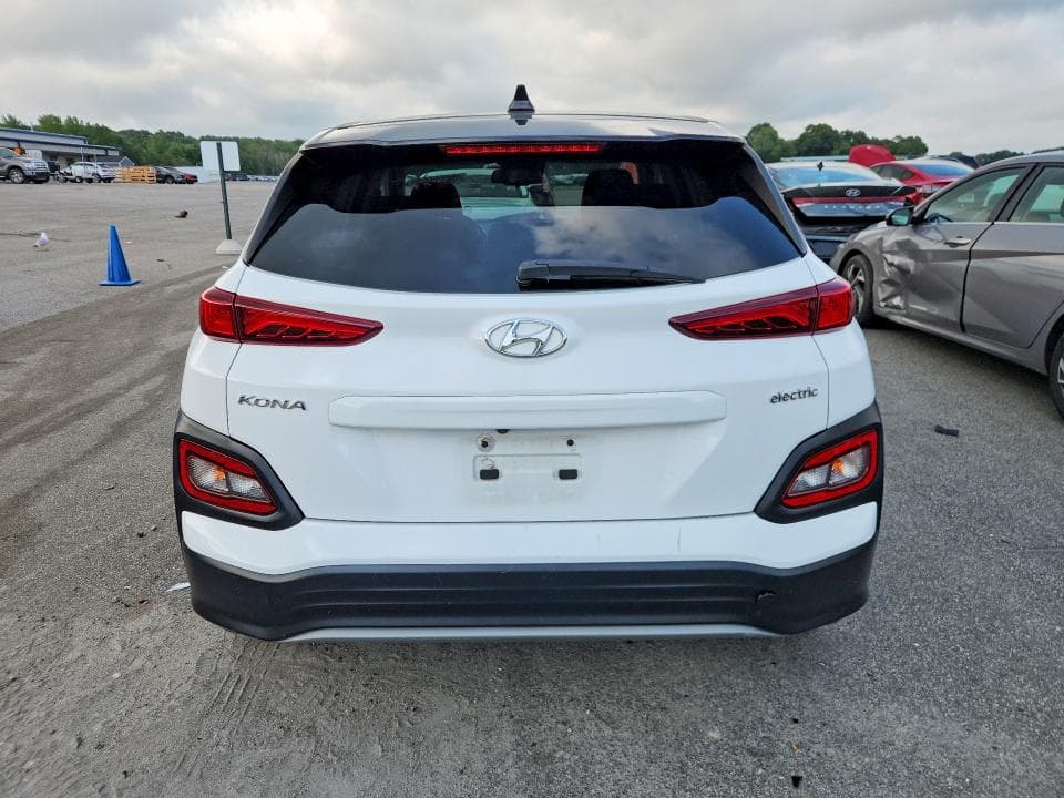 2021 HYUNDAI KONA SEL 6