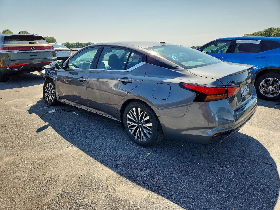 2026 NISSAN ALTIMA SV 2