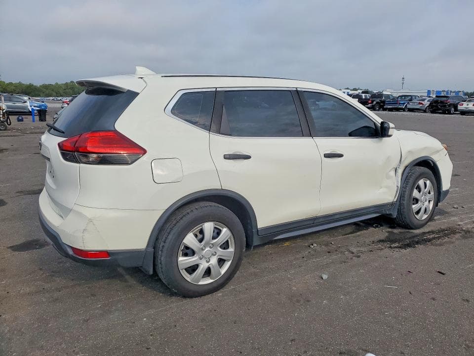 2017 NISSAN ROGUE S 3