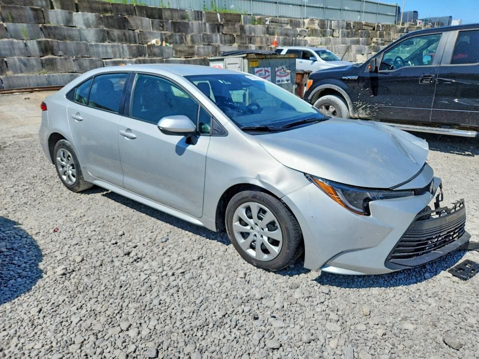 2025 TOYOTA COROLLA LE 4