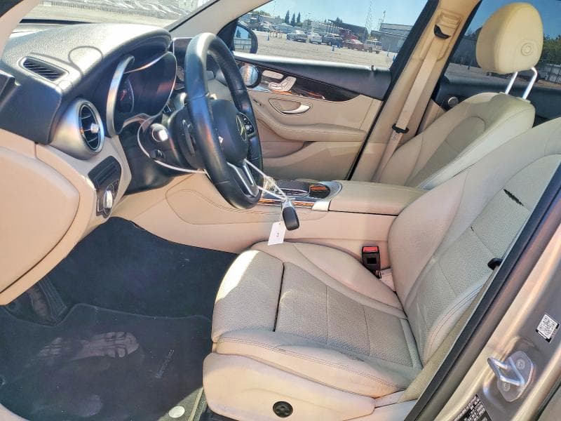2020 MERCEDES-BENZ GLC 300 4MATIC 300 4MATIC 7