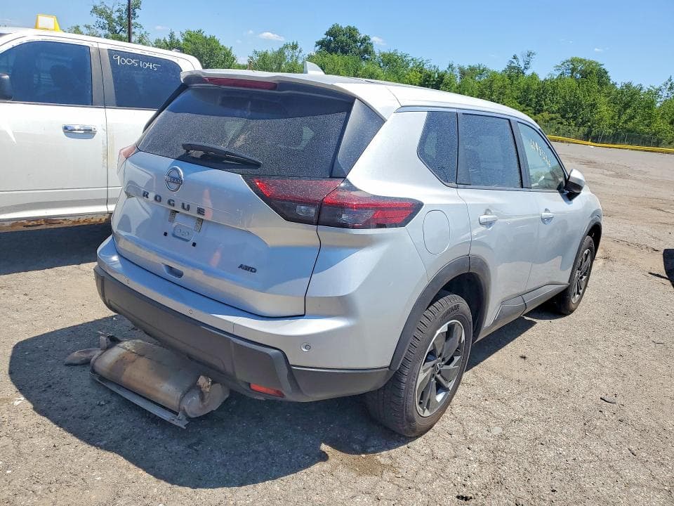 2025 NISSAN ROGUE SV 3