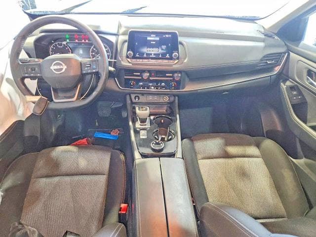 2025 NISSAN ROGUE SV 8
