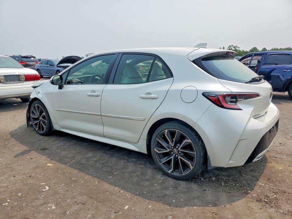 2019 TOYOTA COROLLA HATCHBACK XSE 2