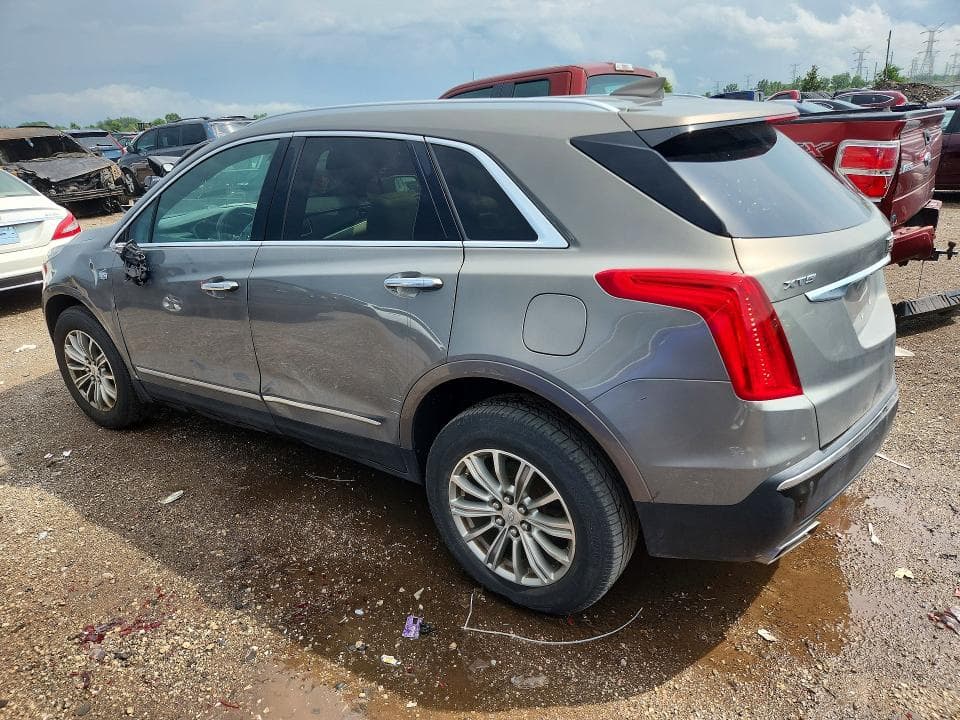 2017 CADILLAC XT5 LUXURY 2