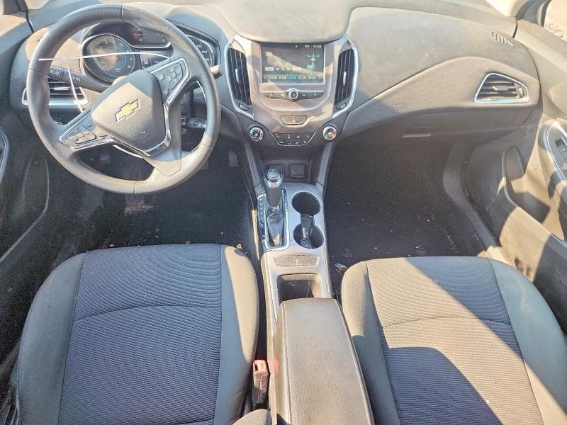 2017 CHEVROLET CRUZE LT 8