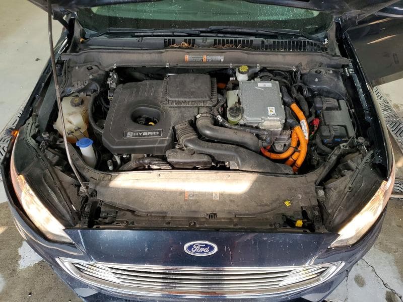 2020 FORD FUSION SE 11