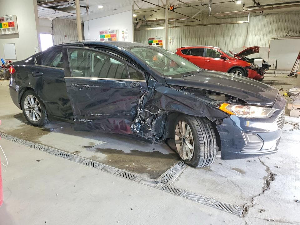 2020 FORD FUSION SE 4