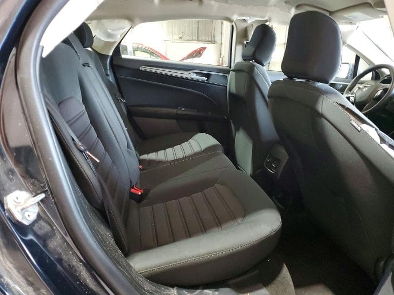 2020 FORD FUSION SE 10