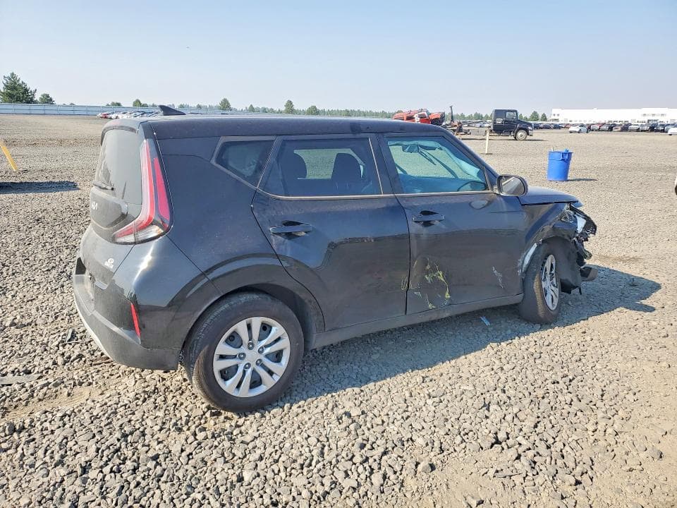 2023 KIA SOUL LX 3