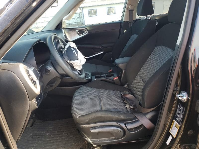 2023 KIA SOUL LX 7