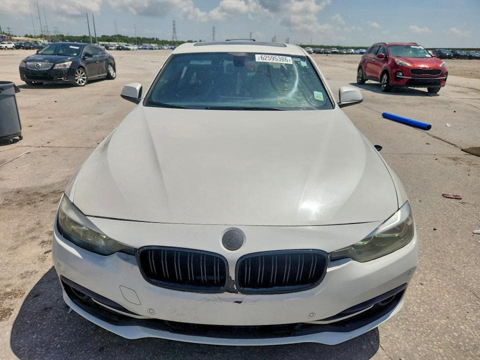 2017 BMW 330E 5