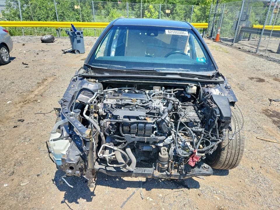 2018 TOYOTA CAMRY SE 5
