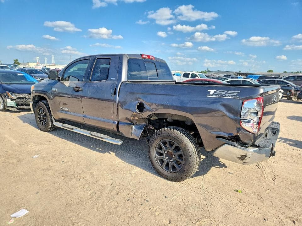 2017 TOYOTA TUNDRA SR5 2