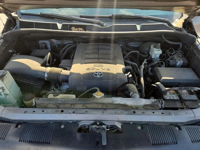 2017 TOYOTA TUNDRA SR5 11