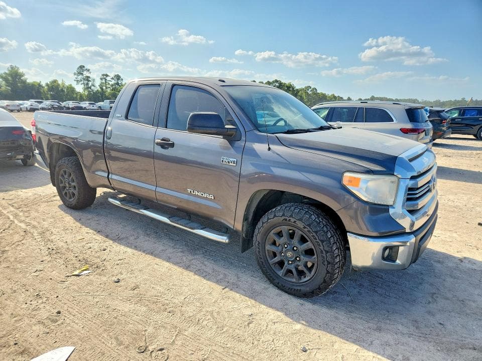 2017 TOYOTA TUNDRA SR5 4