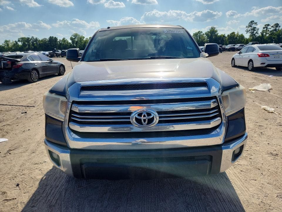 2017 TOYOTA TUNDRA SR5 5