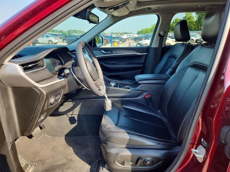 2023 JEEP GRAND CHEROKEE LIMITED 7