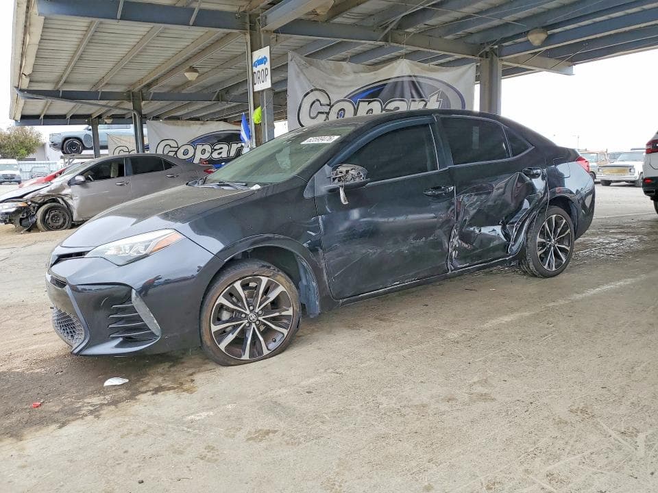 2017 TOYOTA COROLLA SE - 1