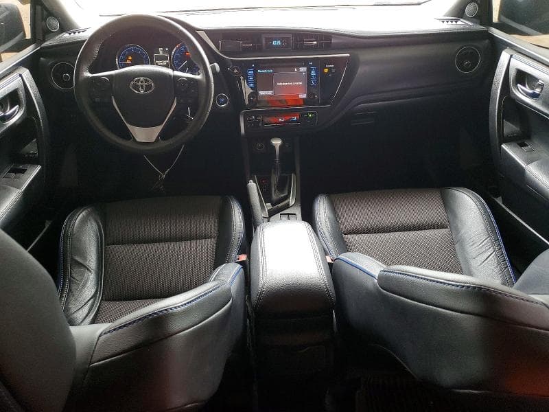 2017 TOYOTA COROLLA SE 8
