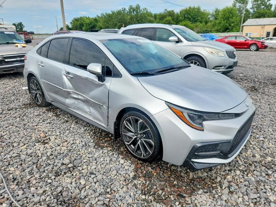 2021 TOYOTA COROLLA XSE 4