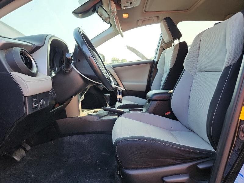 2017 TOYOTA RAV4 XLE 7