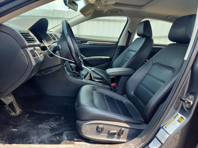 2018 VOLKSWAGEN PASSAT SE 7