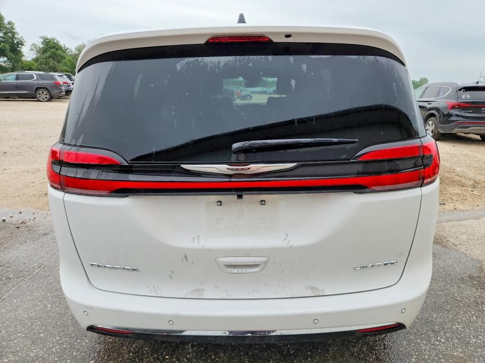 2026 CHRYSLER PACIFICA LIMITED 6