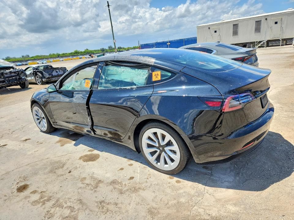 2022 TESLA MODEL 3 2