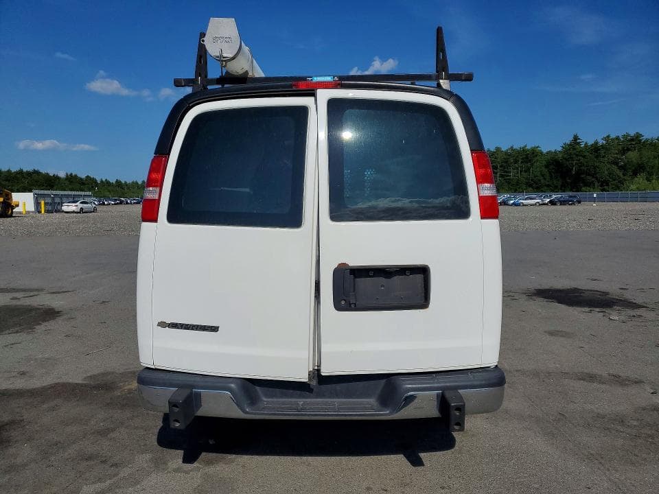 2018 CHEVROLET EXPRESS G2500 6