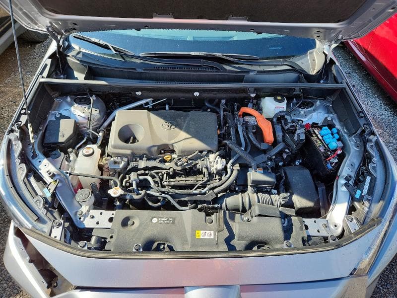 2025 TOYOTA RAV4 HYBRID XLE 12