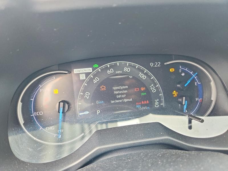 2025 TOYOTA RAV4 HYBRID XLE 9