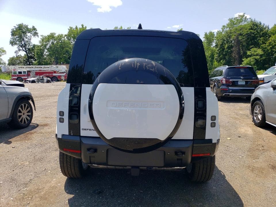 2026 LAND ROVER DEFENDER 110 X-DYNAMIC SE 6