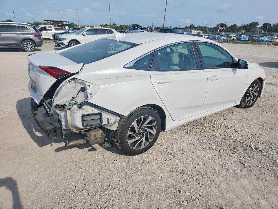 2017 HONDA CIVIC EX 3