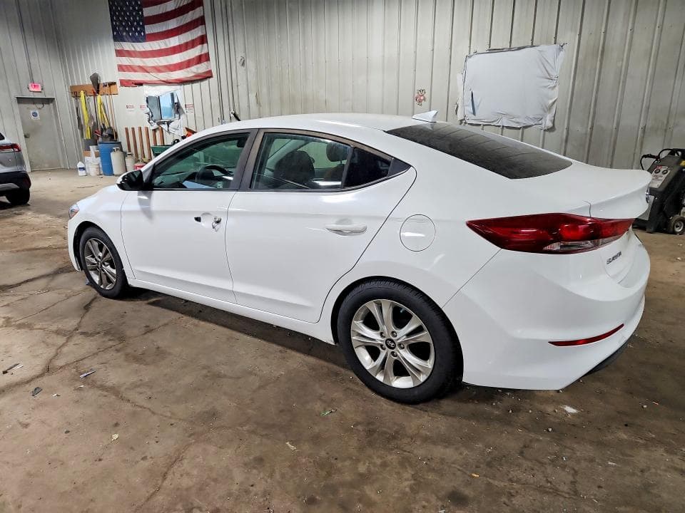 2017 HYUNDAI ELANTRA SE 2
