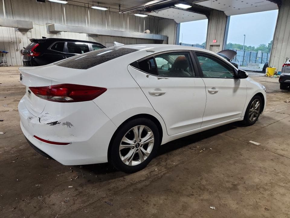 2017 HYUNDAI ELANTRA SE 3
