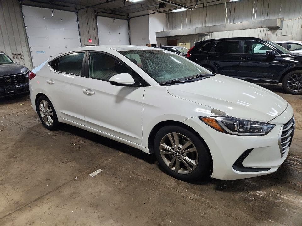 2017 HYUNDAI ELANTRA SE 4