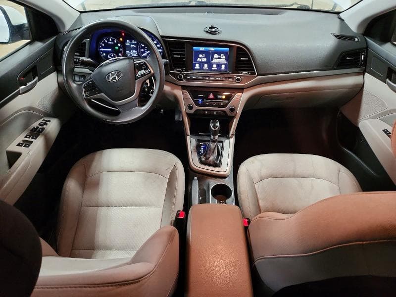 2017 HYUNDAI ELANTRA SE 8