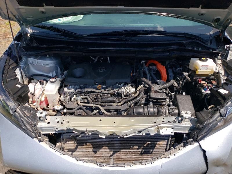 2024 TOYOTA SIENNA LE 11