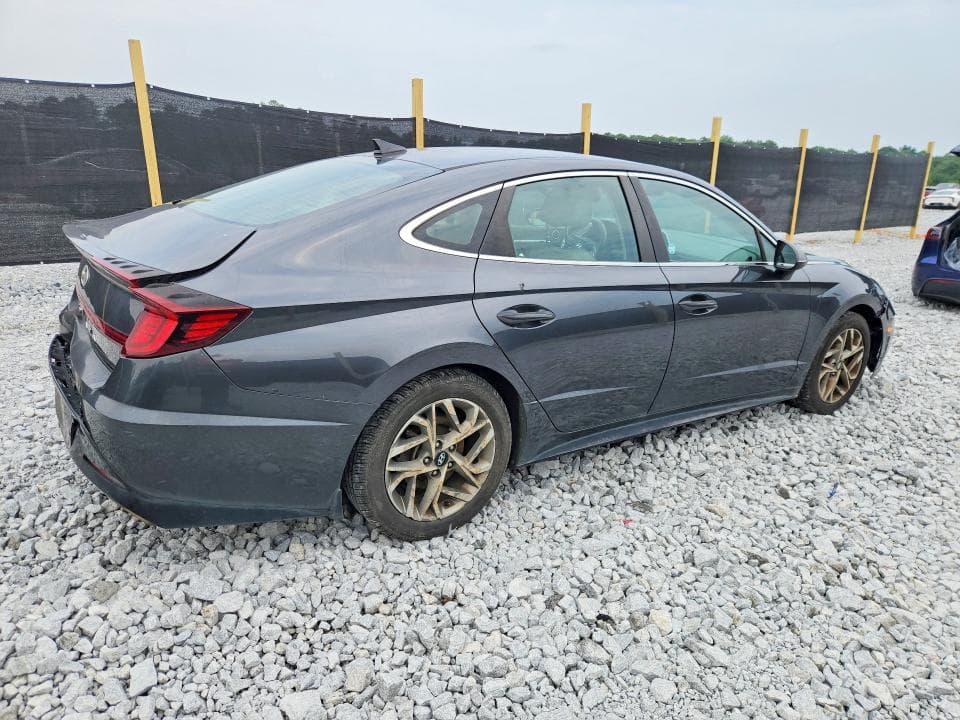 2021 HYUNDAI SONATA SEL 3