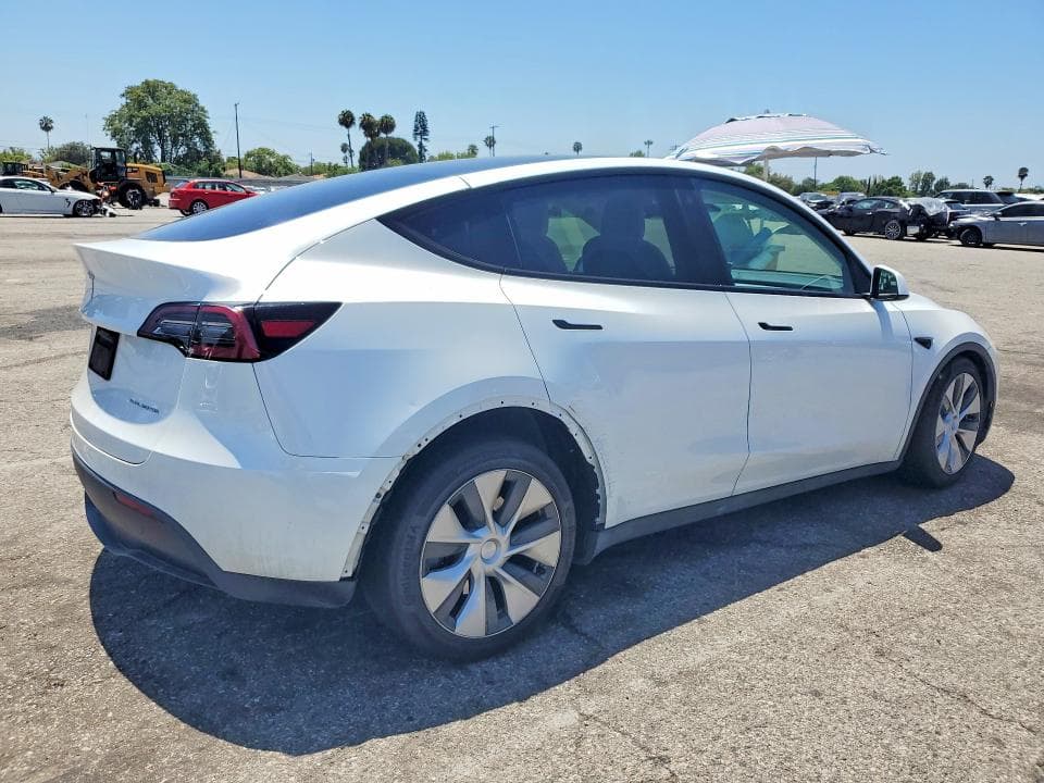 2023 TESLA MODEL Y 3